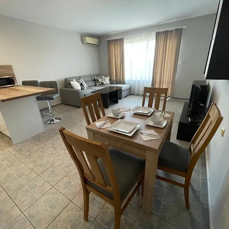 Apartment By Rv Varna